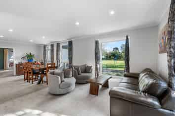 53 Bangor Road, Darfield