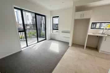 G02/100 Cadness Street, Northcote