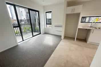 G02/100 Cadness Street, Northcote