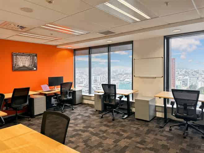Office space for 3 persons in Regus Plimmer Towers