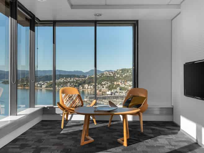 Office space for 5 persons in Regus Plimmer Towers