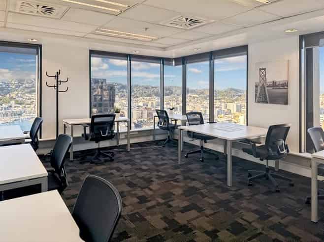 Office space for 5 persons in Regus Plimmer Towers