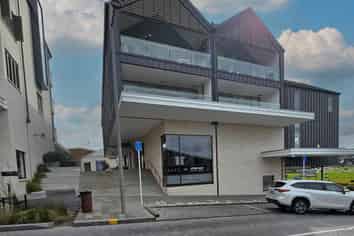 288m2 Premium Position Retail or Office.
