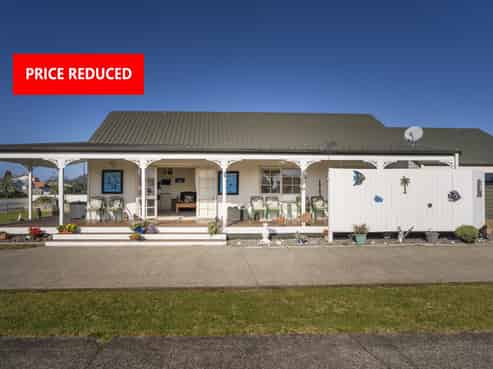 50 Whitby Avenue, Whitianga