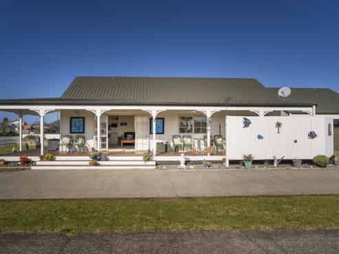 50 Whitby Avenue, Whitianga