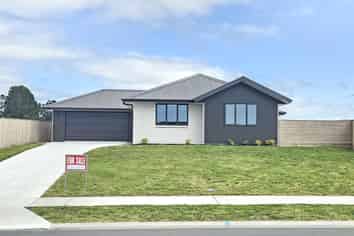  59  Te Taniwha Road, One Tree Point