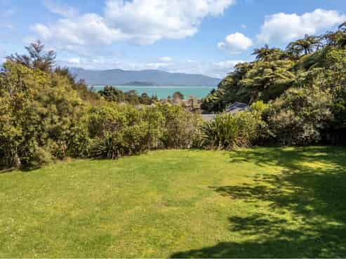 1317 Abel Tasman Drive, Tata Beach