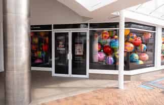 Food Outlet, Hairdresser or Retail