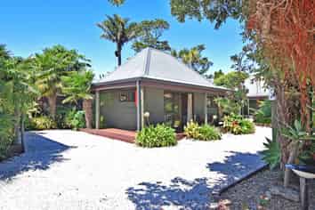 18/223 Main Road, Tairua