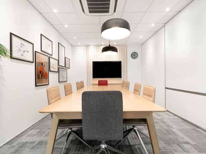 Private office space for 5 in Constellation Drive