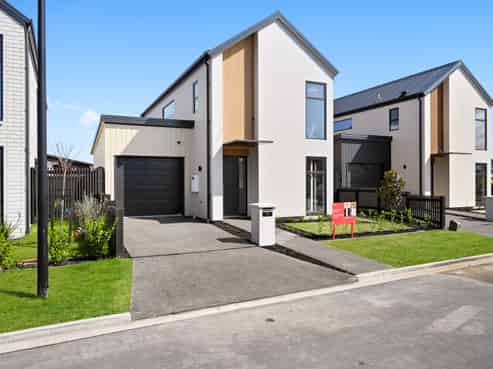 7 Ogilvie Avenue, Greenhill Park