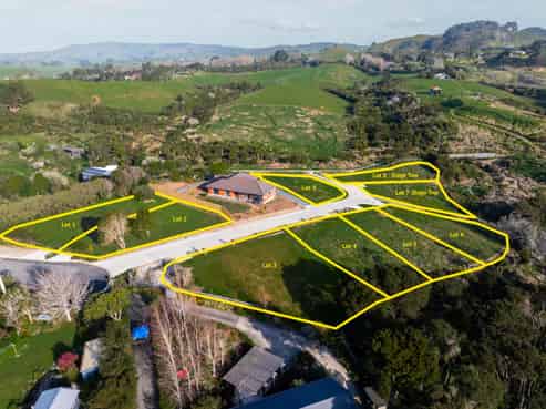 123 Greenslade Road, Raglan