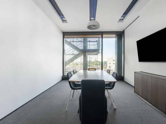 Office space for 15 persons in Regus Airport