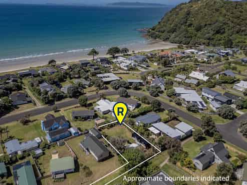 121 Winslow Place, Matarangi