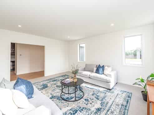 14 Longbeach Drive, Castlecliff
