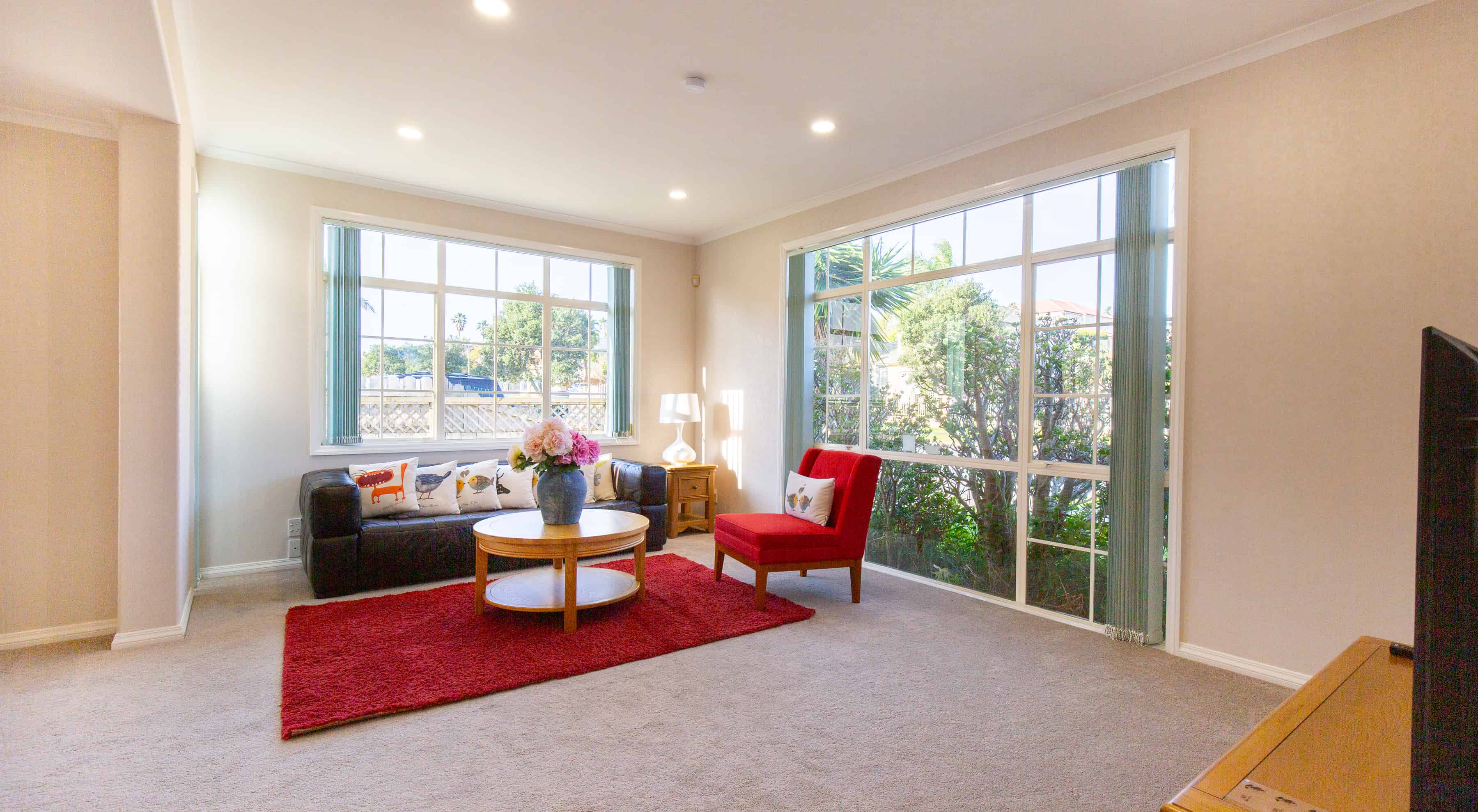 33 Santa Ana Drive, Dannemora, Manukau City For Sale realestate.co.nz