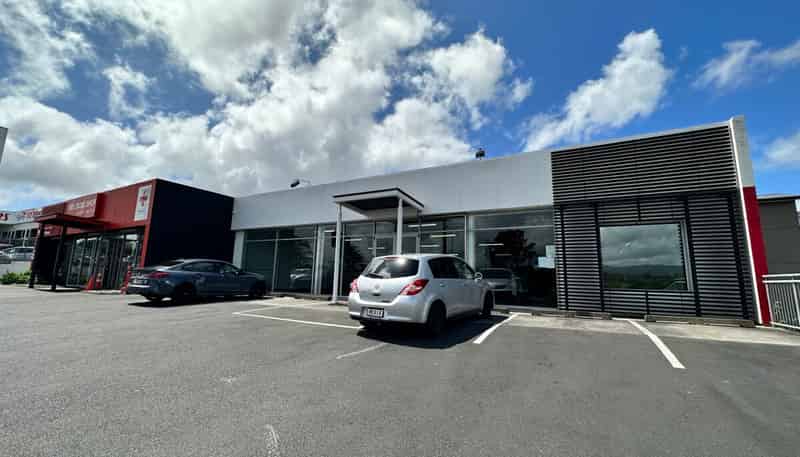 433-435 Great North Road, Henderson