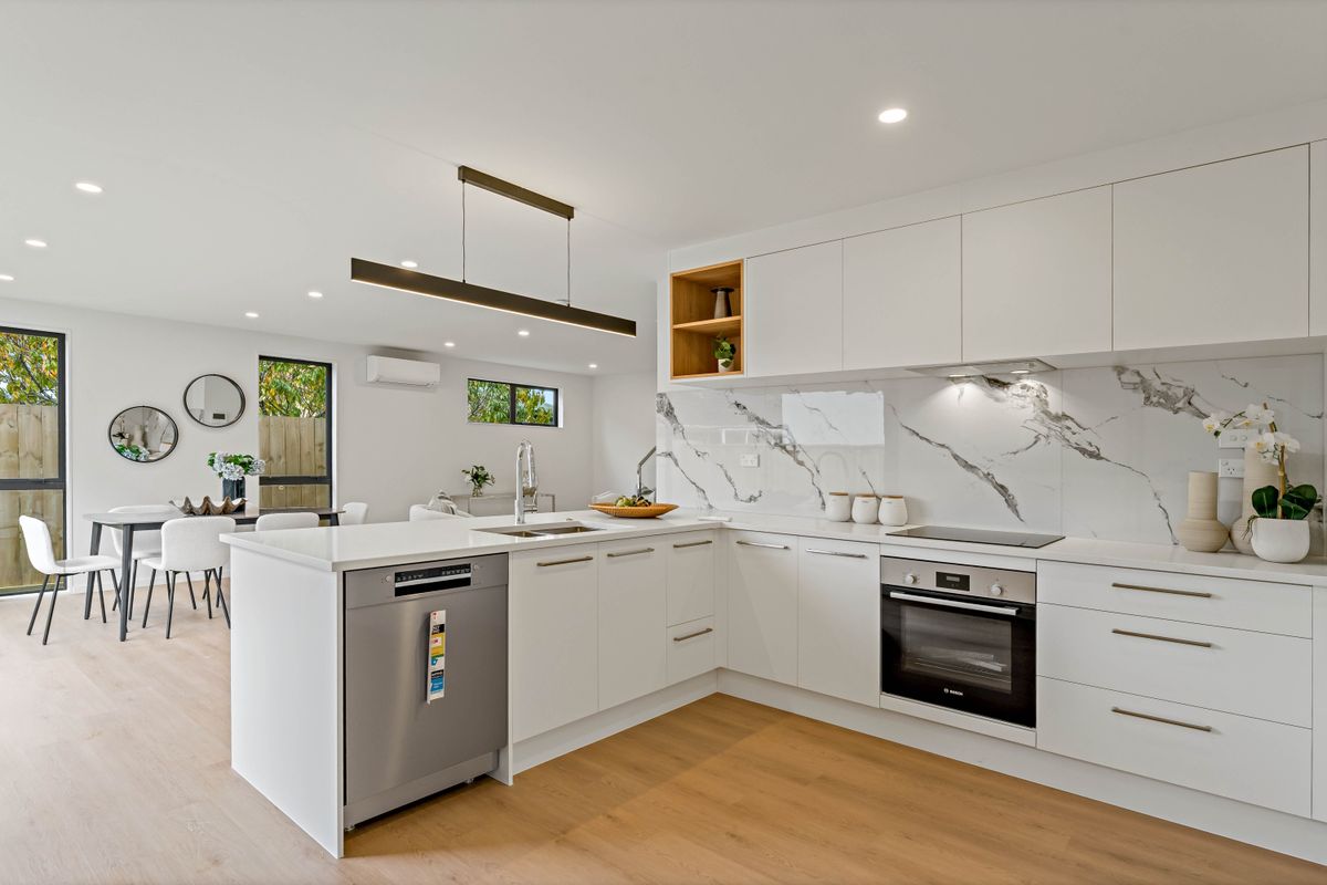 Bright and Brand-New in Glendowie - Mehr