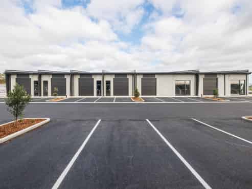 Airport industrial storage units