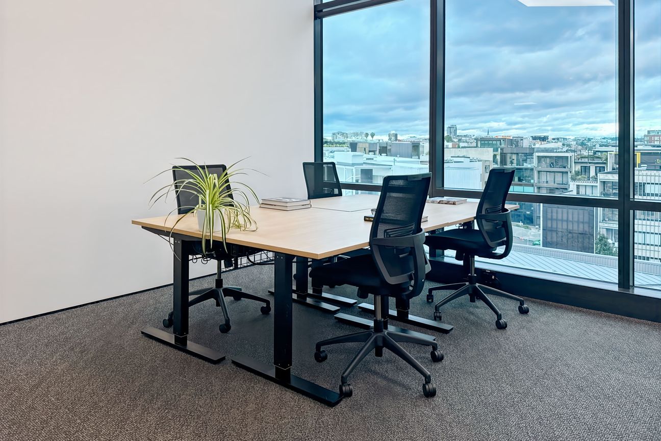 Office for 3 persons in Cider Building – pohled 3