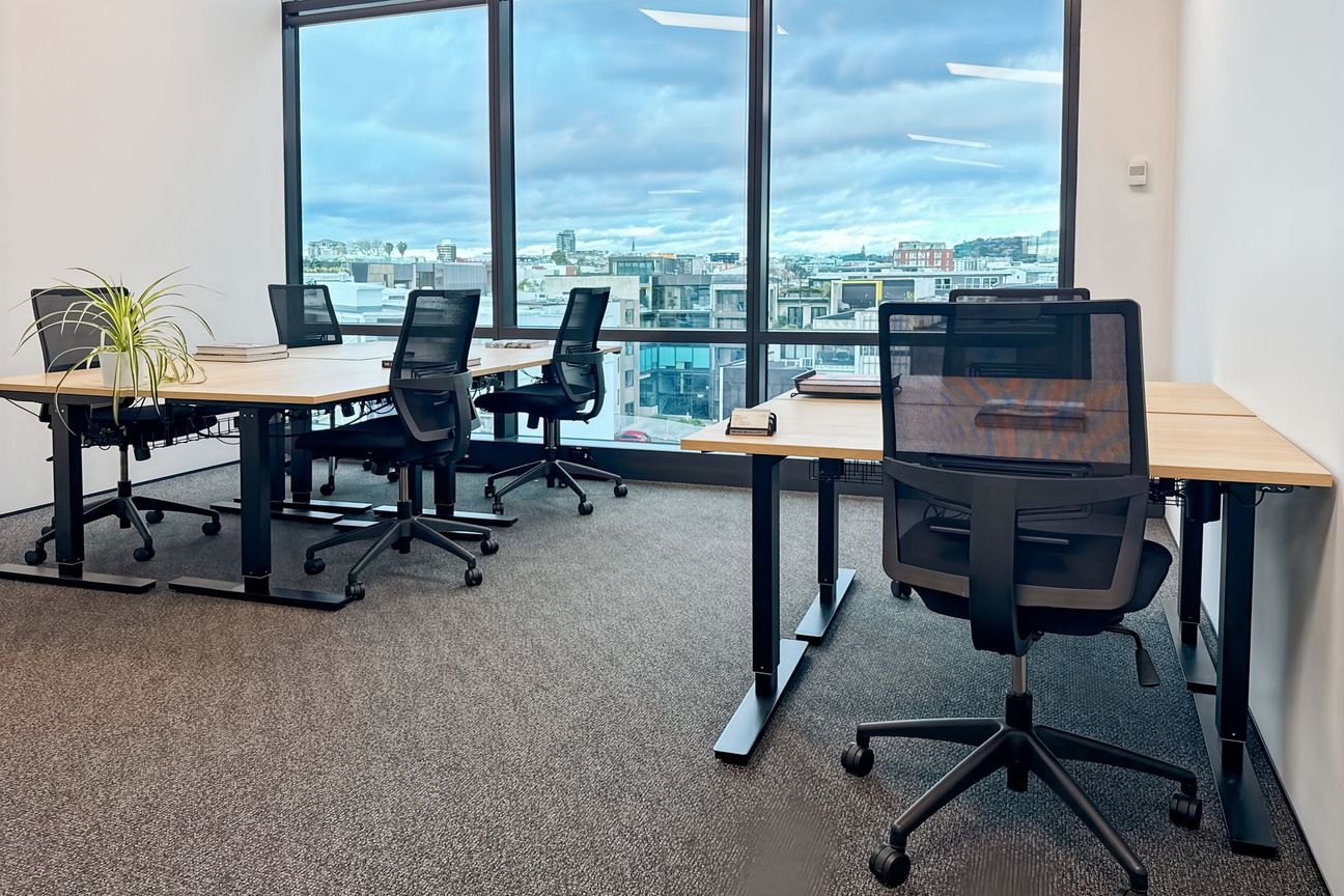 Office for 3 persons in Cider Building – pohled 4