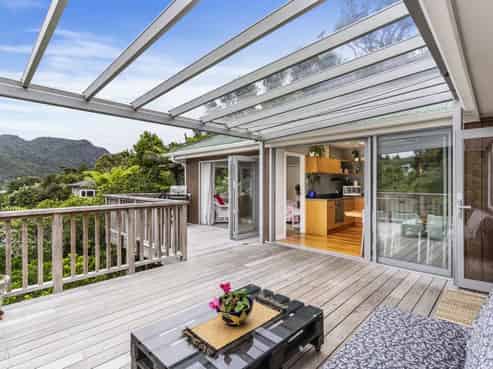 2E Foster Avenue, Huia