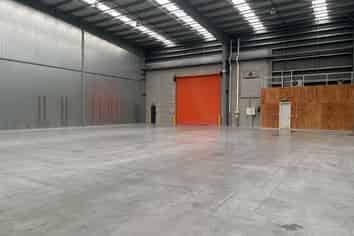 705sqm high-stud warehouse - Airport