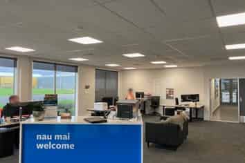 High Stud Warehouse Space in Levin For Sublease