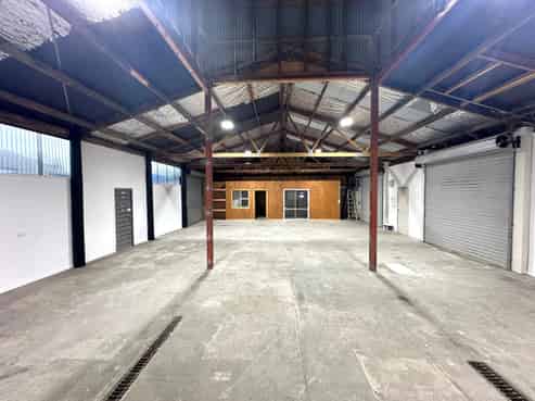 Central Warehouse – Flexible Space & Yard