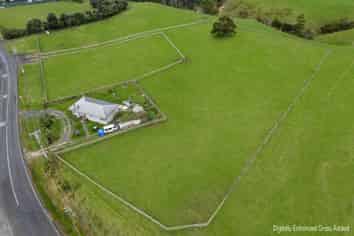 2590 Awhitu Road, Awhitu