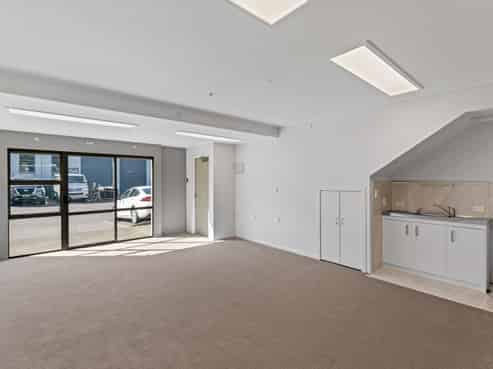 15/11 Airborne Road, Rosedale