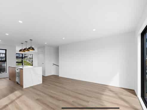 4-12 Kautawa Lane, Massey