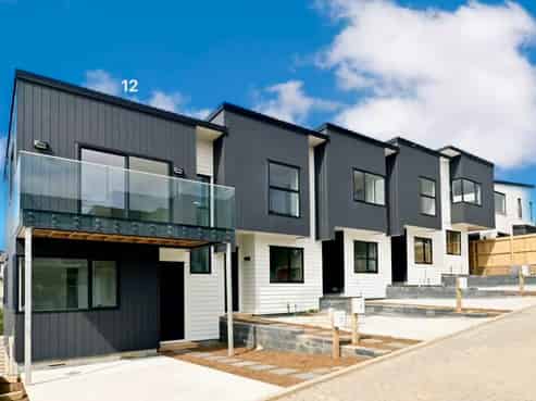 4-12 Kautawa Lane, Massey