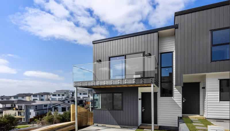 4-12 Kautawa Lane, Massey