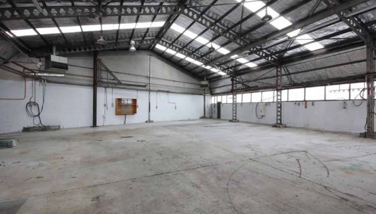 For lease 141 Hutt Park Road , Gracefield realestate.co.nz