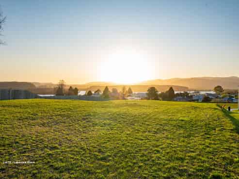 00 Lakeview Place, Mangakino