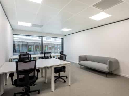 Office space for 3 person in 110 Carlton Gore Rd