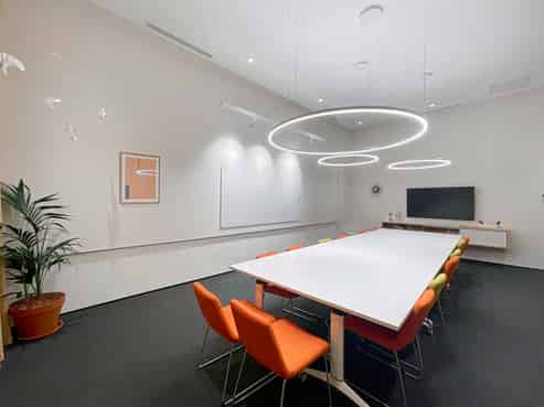 Office space for 5 person in 110 Carlton Gore Rd