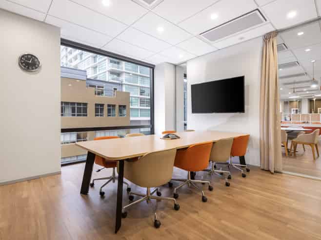 Office space for 5 person in Regus Willis St