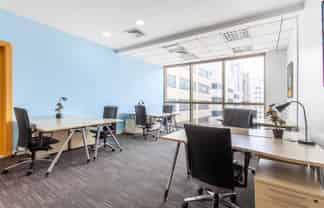 Office space for 5 person in Regus Willis St