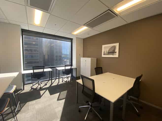 Office space for 15 person in Regus Willis St