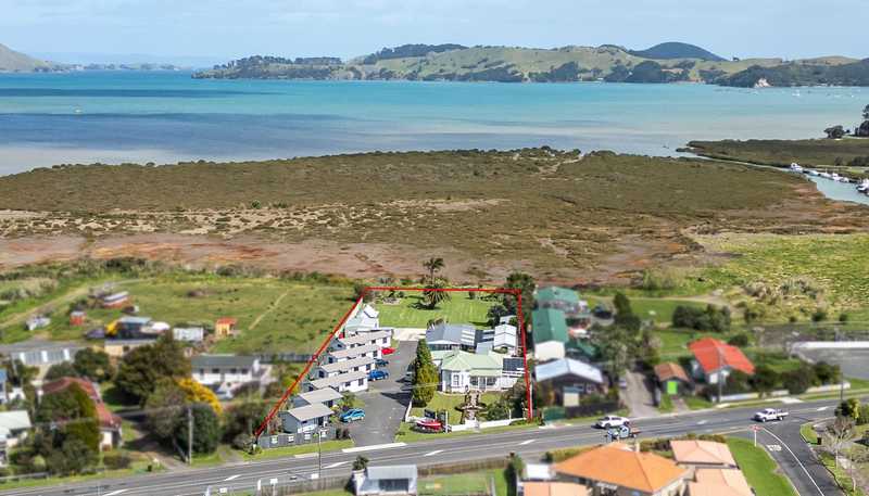 270 Tiki Road , Coromandel