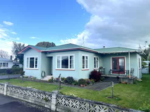 50 Mcphee Street, Dannevirke
