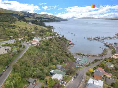 42 Harbour Terrace, Careys Bay