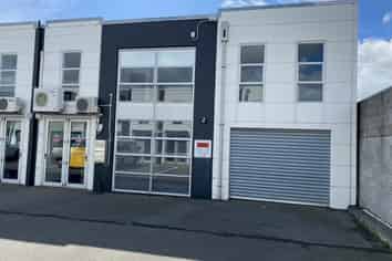 Versatile Sockburn unit 110sqm