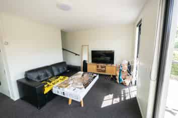 A & B/1037 George Street, North Dunedin