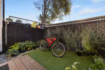 9 Edmund Anscombe Place, Caversham