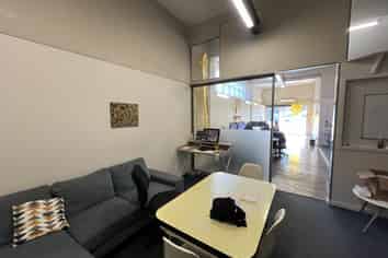 Great exposure!  130sqm office or showroom