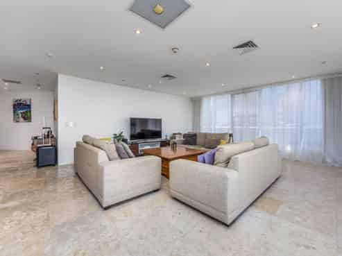 8D/2 St Martins Lane, Grafton