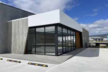 Commercial Unit for Lease